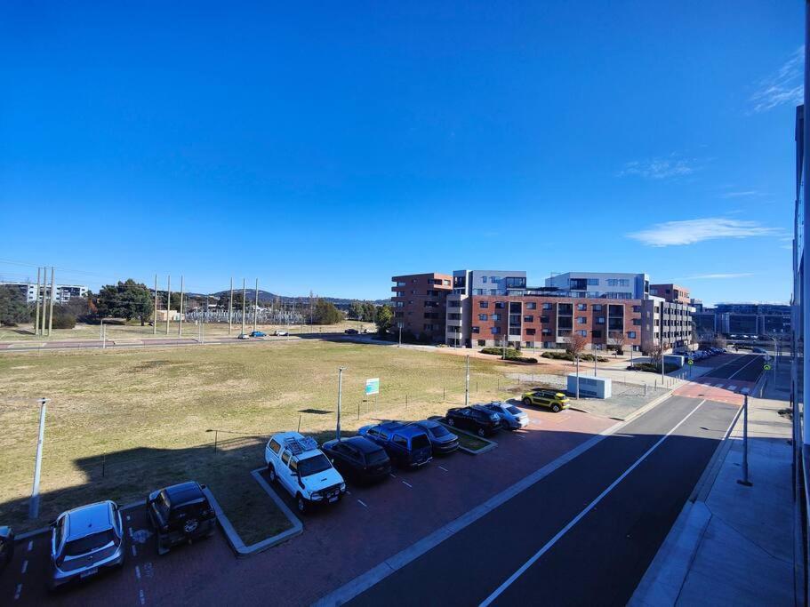 Lakeside Apartment, Walking Distance To Foreshore Kingston Exterior photo